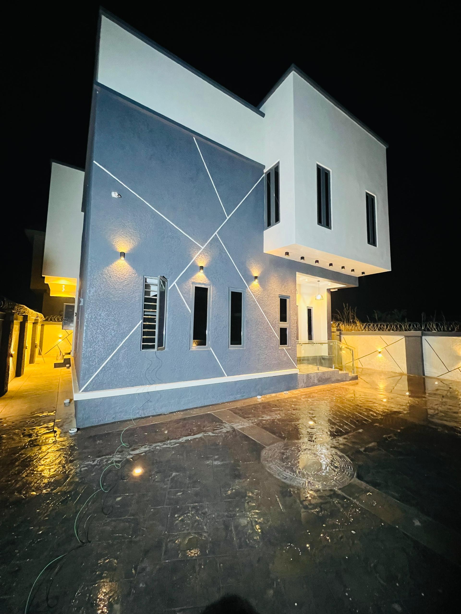 Properly finished 4 Bedroom Duplex at El Shammah Estate